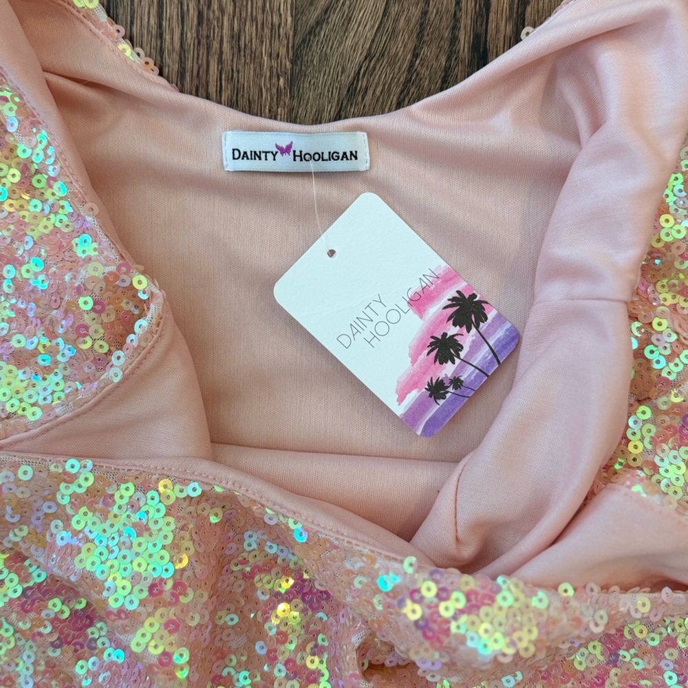 Dainty Hooligan NWT Pink Iridescent Sequin Stretch Dress Size Large - Picture 2 of 10